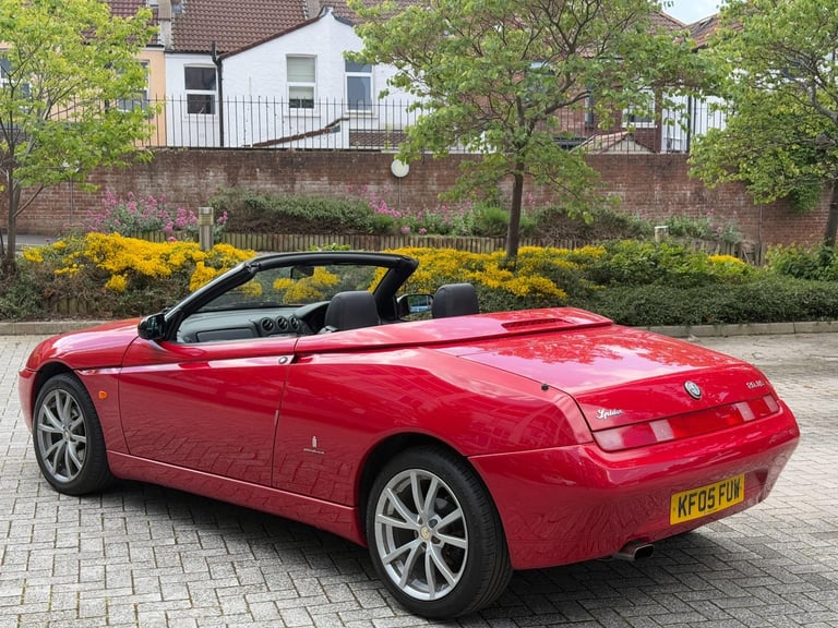 2005 Alfa Romeo Spider 2.0 JTS Lusso 2dr CONVERTIBLE Petrol Manual