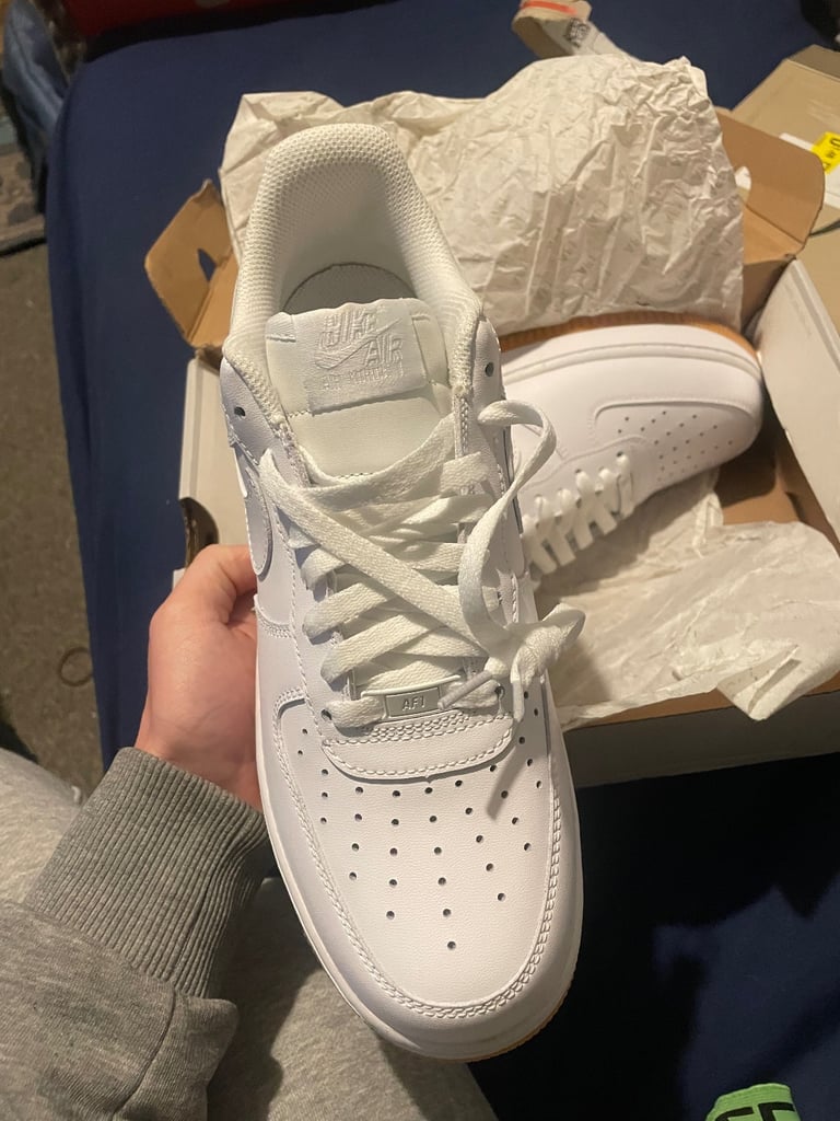 Airforce 1’s Tan Bottoms UK9