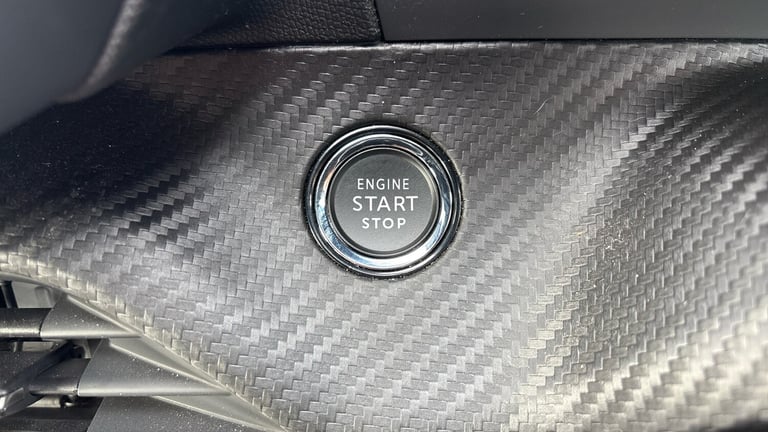 2025 Peugeot 2008 1.2 PureTech GT SUV 5dr Petrol EAT Euro 6 (s/s) (130 ps) SUV Petrol Automatic