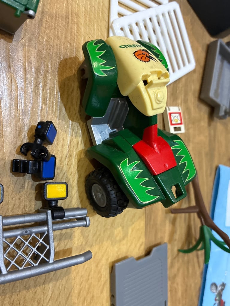 Playmobil mixed Dinosaur bundle and other dinosaurs
