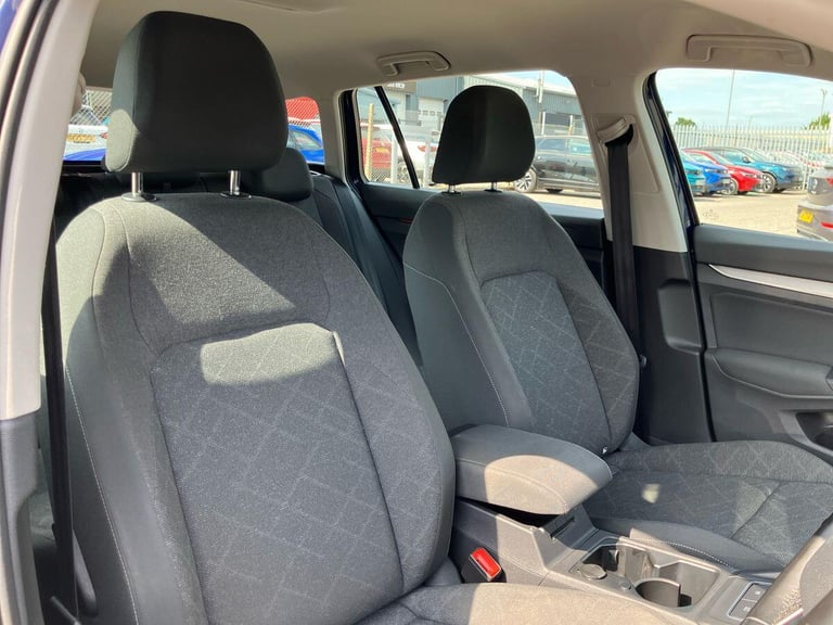 2021 Volkswagen Golf LIFE TSI ESTATE Petrol Manual