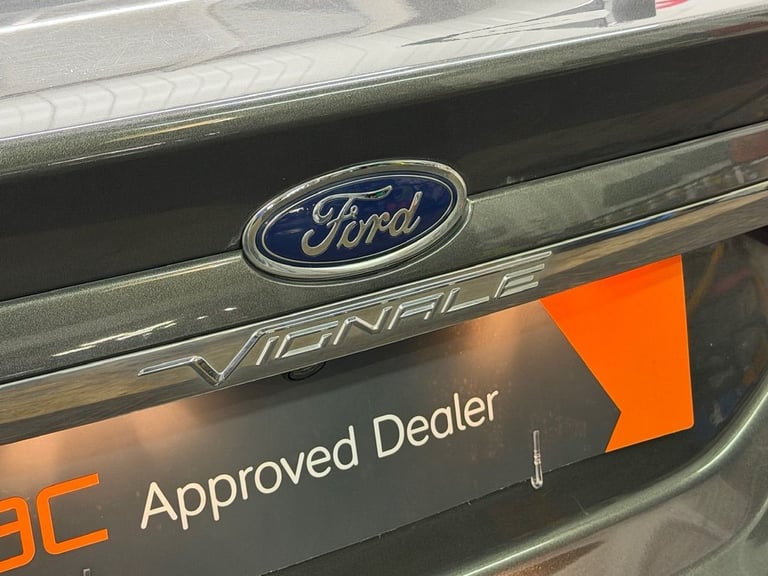 2018 Ford Mondeo 2.0 TDCi Duratorq Vignale Hatchback 5dr Diesel Manual Euro 6 (s/s) (150 ps) Hatc...