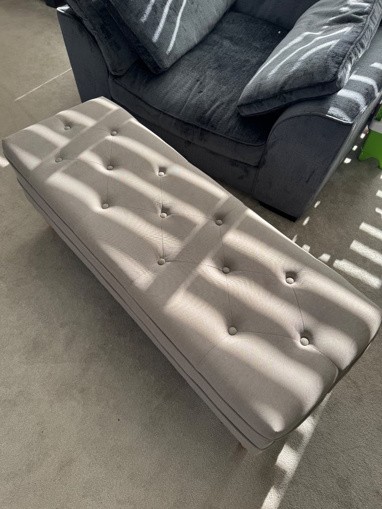 Ottoman Storage bench beige 