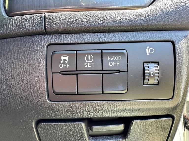 2013 Mazda Mazda6 2.2 SKYACTIV-D SE Nav Euro 6 (s/s) 4dr SALOON Diesel Manual