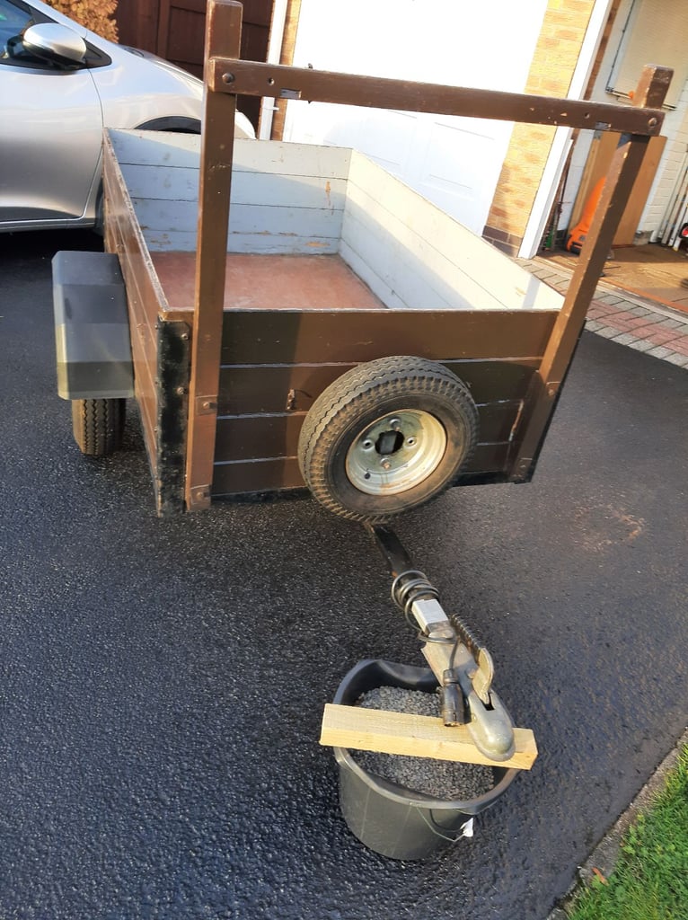 Wooden small Trailer  5 ft x 3 ft very good condition