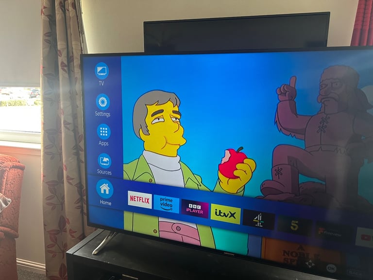 image for 55 inch medion smart tv 