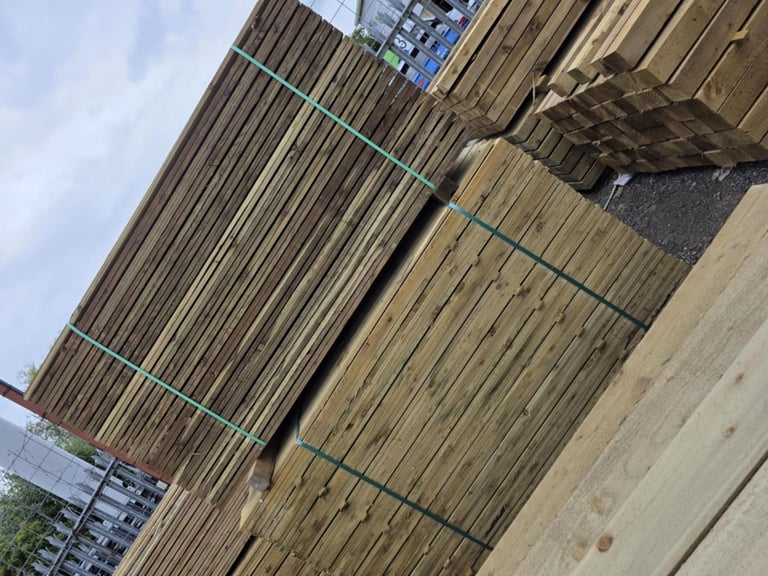 ❤️ CLOSE BOARDS FENCING TIMBER