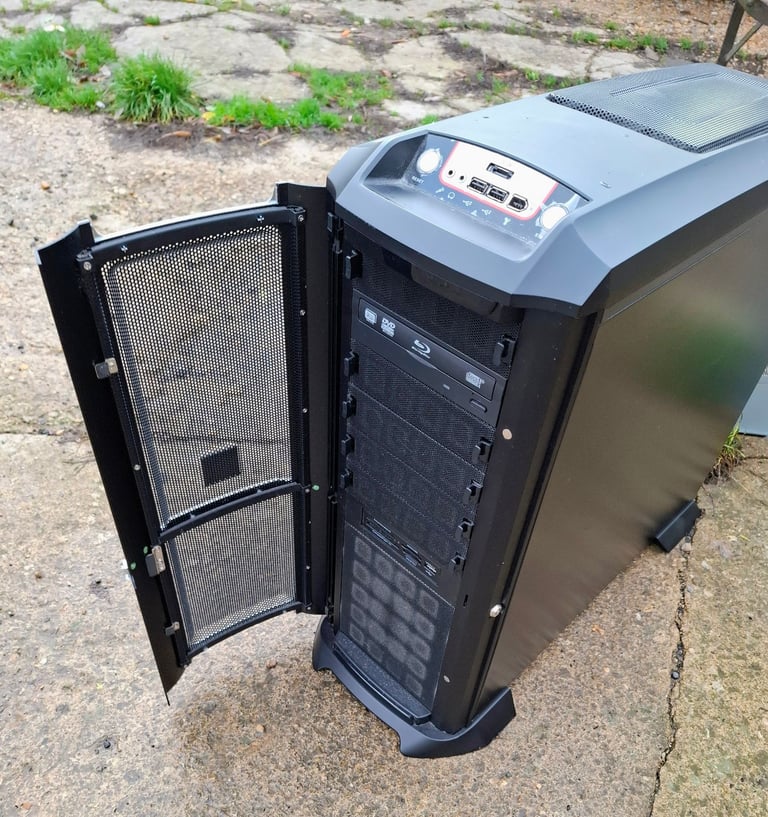 image for Mesh Full Tower PC Case with 700w PCI-E X-Power PSU