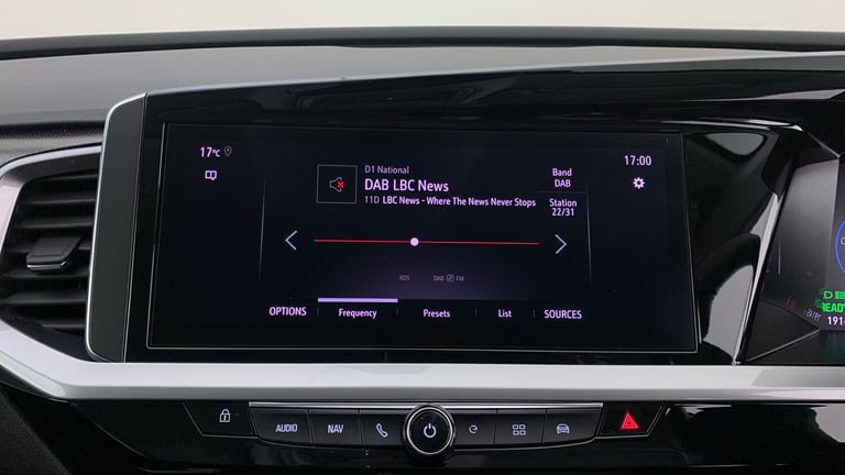 2023 Vauxhall Grandland 1.6 14.2kWh GSe SUV 5dr Petrol Plug-in Hybrid Auto AWD Euro 6 (s/s) (300 ...