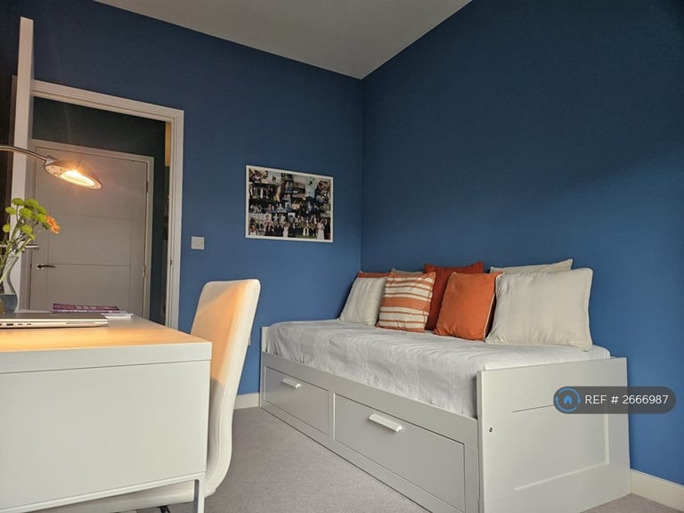 3 bedroom flat in Union Lane, Isleworth, TW7 (3 bed) (#2666987)