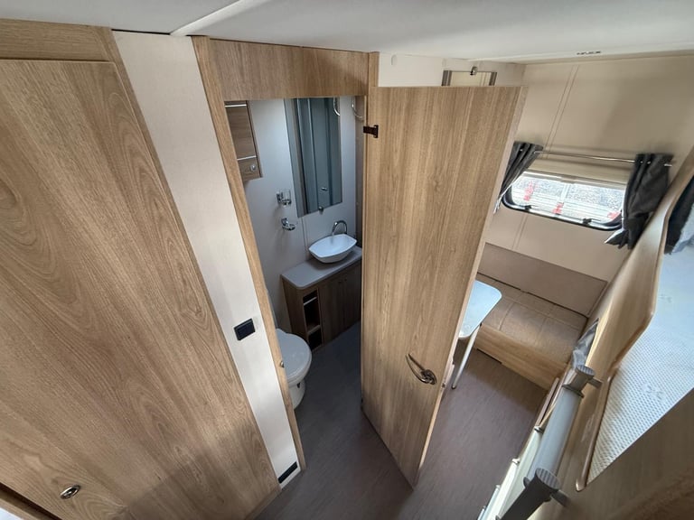 Elddis Avante 866 8ft wide, 6 berth, fixed bed 2019