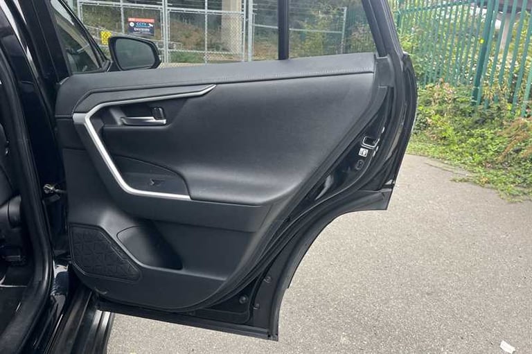 2019 Toyota RAV4 2.5 VVT-h Design SUV 5dr Petrol Hybrid CVT Euro 6 (s/s) (218 ps) SUV Hybrid Auto...