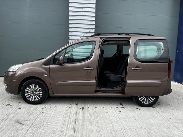 PEUGEOT PARTNER TEPEE 1.6 HDI AUTOMATIC 2015 PLATE 122,000 MILES FULL SERVICE HISTORY HPI CLEAR 