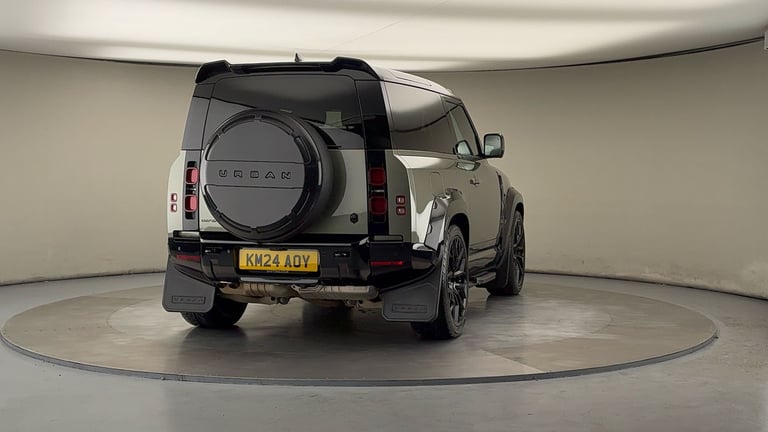 2024 Land Rover Defender 3.0 D300 X-Dynamic HSE 90 3dr Auto ESTATE DIESEL Automatic