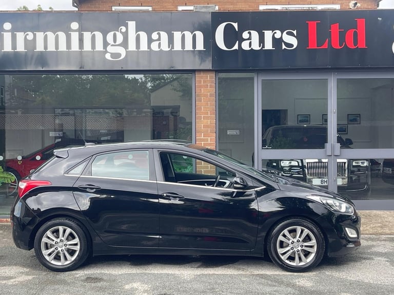 2013 Hyundai i30 1.6 CRDi Blue Drive Style Nav Euro 5 (s/s) 5dr HATCHBACK Diesel Manual