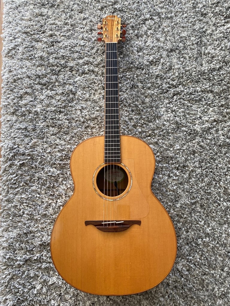 Lowden F35 Myrtlewood 