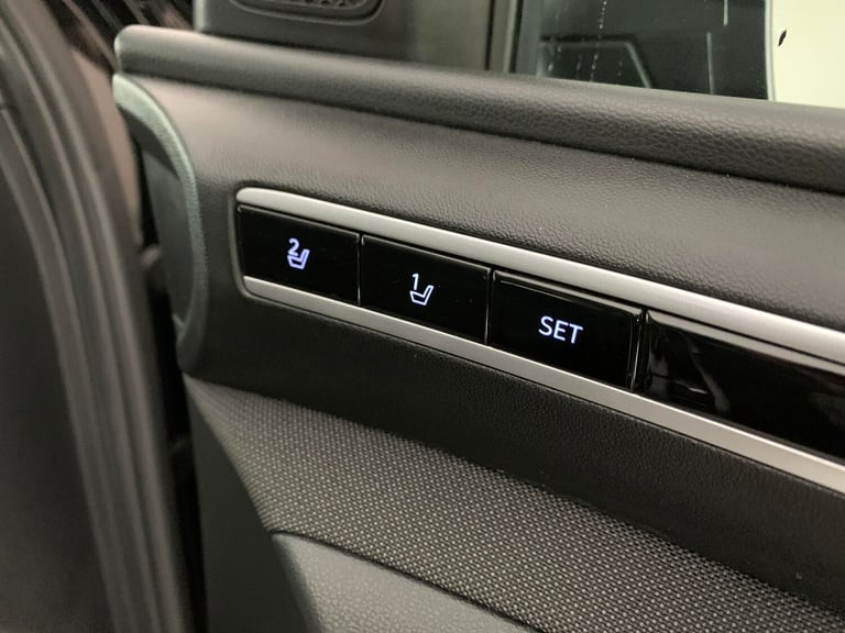 2022 Hyundai TUCSON 1.6 TGDi Plug-in Hybrid Ultimate 5dr 4WD Auto ESTATE PETROL/ELECTRIC Automatic