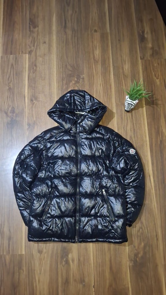 image for Moncler Puffer Jacket Size Medium
