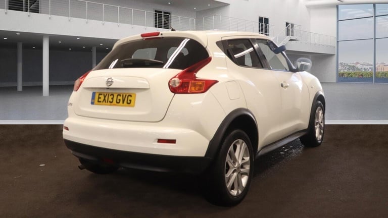 2013 Nissan Juke 1.6 Acenta 5dr [Premium Pack] HATCHBACK Petrol Manual
