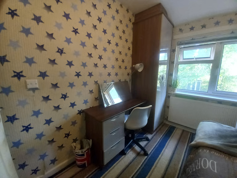 Spacious & Cosy Single Room For Rent AT B17 0PE