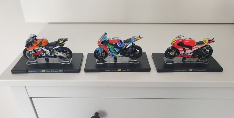 Valentino rossi display bikes x 3