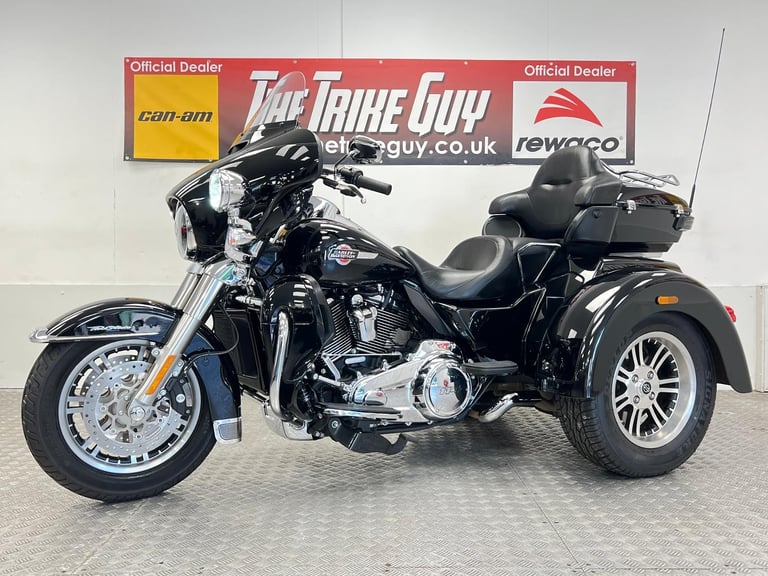 2022 Harley Davidson Tri Glide 114 Trike 8000 Miles
