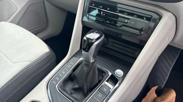 2022 Volkswagen Tiguan 1.5 TSI 150 Elegance 5dr DSG ESTATE PETROL Automatic