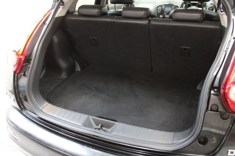 2011 Nissan Juke 1.6 DIG-T Tekna SUV 5dr Petrol Manual Euro 5 (190 ps) HATCHBACK Petrol Manual