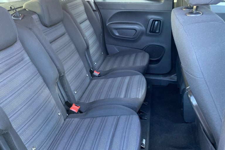  Vauxhall Combo Life 1.2 Turbo Elite MPV 5dr Petrol Auto Euro 6 s/s 130 Ps