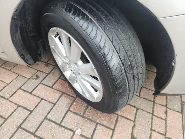 TOYOTA AURIS AUTOMATIC 1.6LTR PETROL ULEZ COMPLY BARGAIN PRICE 