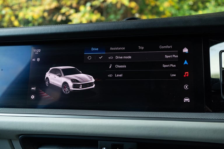 2023 Porsche Cayenne 3.0 V6 E-Hybrid 25.9kWh TiptronicS 4WD Euro 6 (s/s) 5dr ESTATE Petrol/Electr...