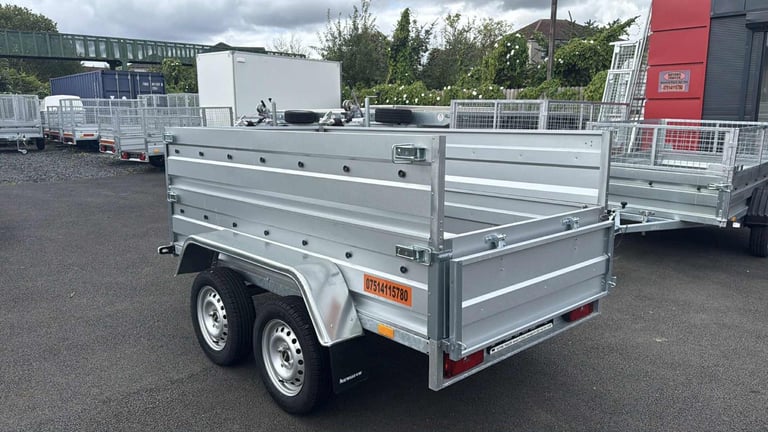 BRAND NEW 7,7FT X 4,2FT TWIN AXLE DOUBLE BROADSIDE TRAILER 750KG UN BRAKED