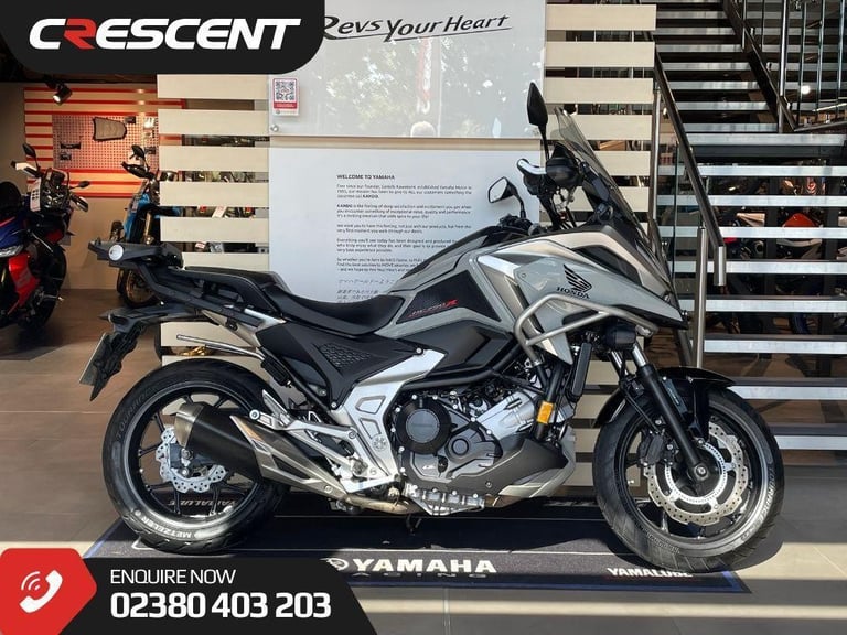 image for HONDA NC750XA-P 2024 MODEL IN PEARL GREY, ONE OWNER FSH - NICE EXTRAS