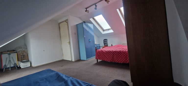 Loft room for rent 