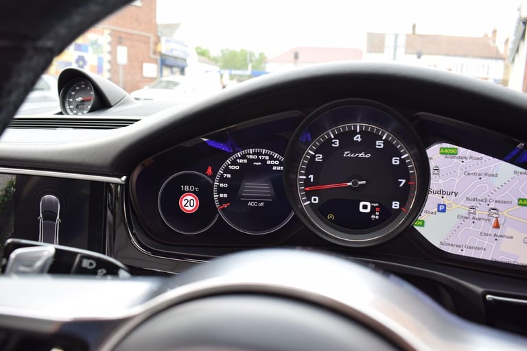  Porsche Panamera 4.0T V8 Turbo Sport Turismo PDK 4WD Euro 6 (s/s) 5dr Petrol Automatic