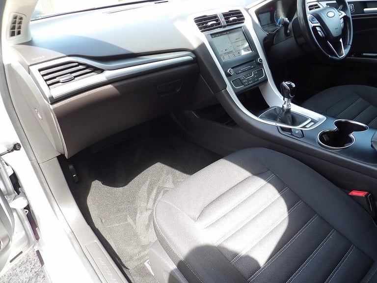2017 Ford Mondeo 1.5 TDCi ECOnetic Zetec 5dr HATCHBACK DIESEL Manual