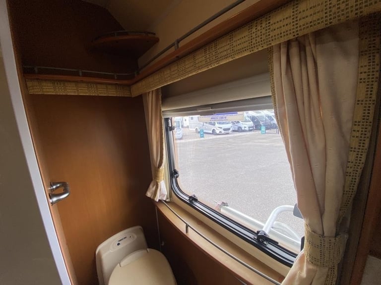 2004 (54) BESSACARR E445 4 BERTH MOTORHOME