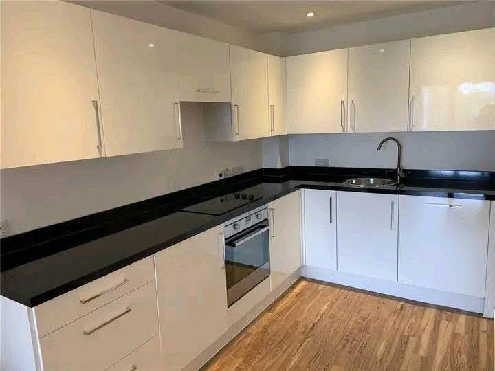 Spacious Private Room 🍁 Fully Furnished ✨ Ready to Rent