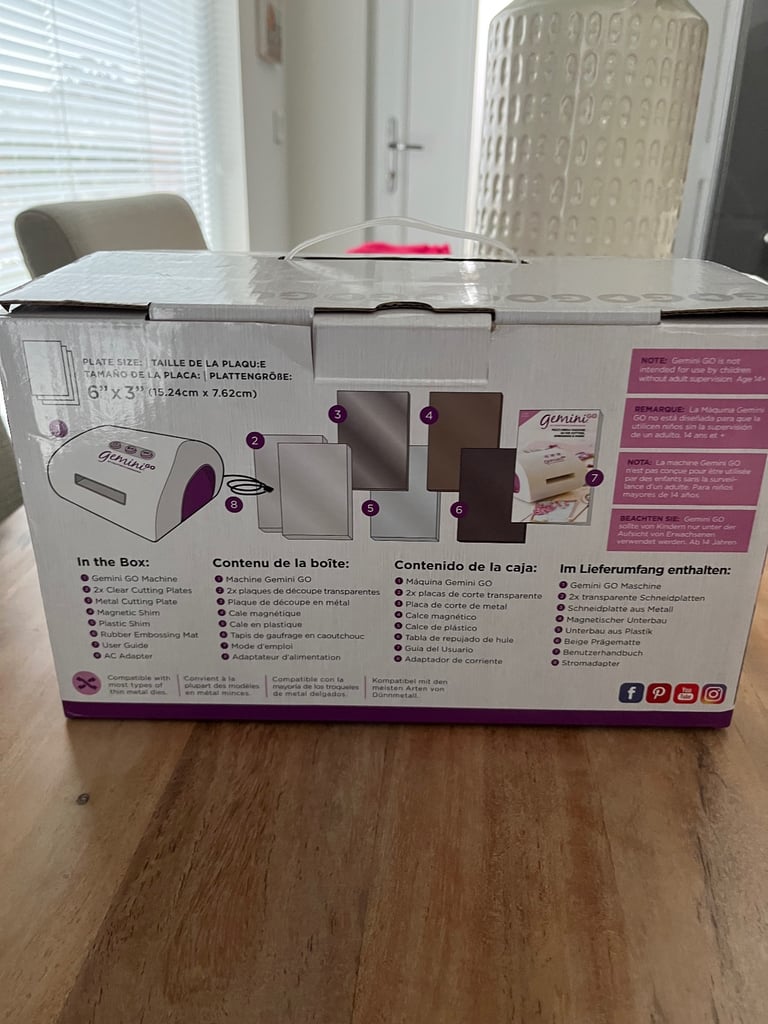 Crafters Companion Gemini Go die cutting machine