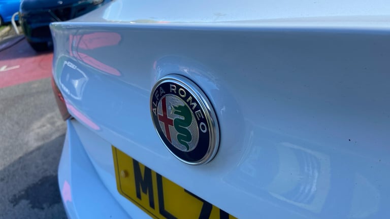 2021 Alfa Romeo Giulia 2.0T Veloce Saloon 4dr Petrol GPF Auto Euro 6 (s/s) (280 ps) Saloon Petrol...