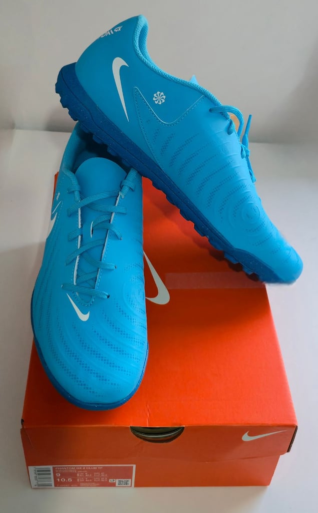 ⚽️ Nike Phantom GX II Club TF Astro Turf Boots – Blue (UK 9 / New in Box)