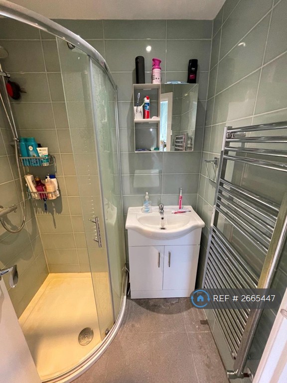 4 bedroom house in Melville Road, Bournemouth, BH9 (4 bed) (#2665447)