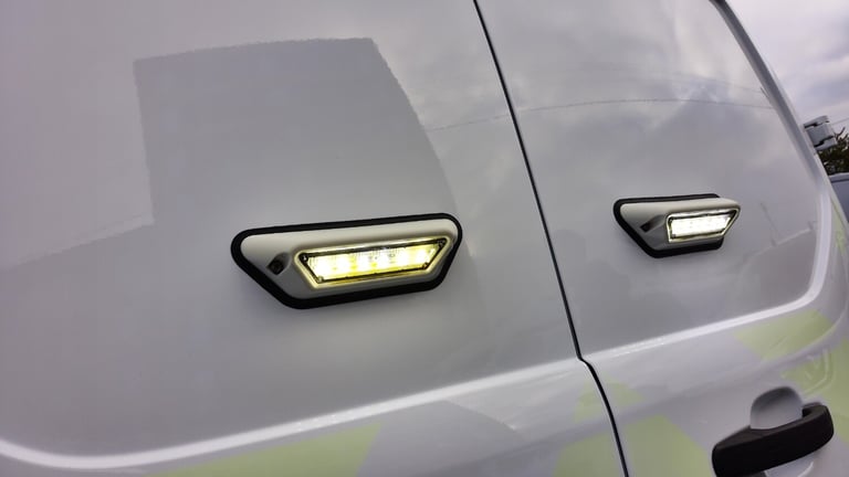 2017 Ford Transit Connect 220 L1 SWB EURO 6,AIR CONDITIONING,FRONT+REAR PARKING SENSORS,PARK ASSI...