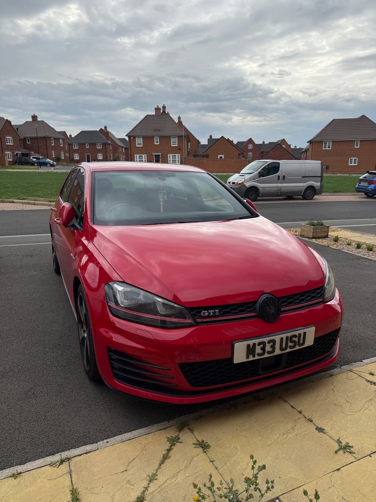 image for Volkswagen, GOLF, Hatchback, 2015, Auto DSG, 1984 (cc), 5 doors