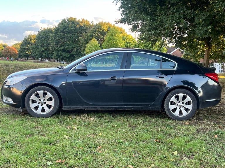 2011 Vauxhall Insignia 1.8i 16V SRi 5dr HATCHBACK Petrol Manual