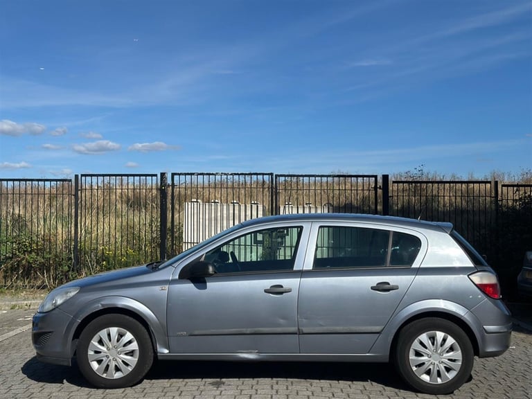 2008 Vauxhall Astra 1.8i 16v Life 5dr Hatchback Petrol Automatic