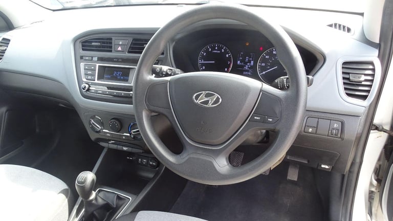 HYUNDAI I20 1.2 Blue Drive S Silver Manual Petrol 2016