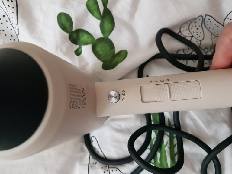 GLAM & STYLE Beige Reflect Dryer