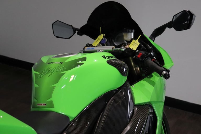 Kawasaki ZX10R - 2009 - THE BEST ZX10R YOU WILL SEE 