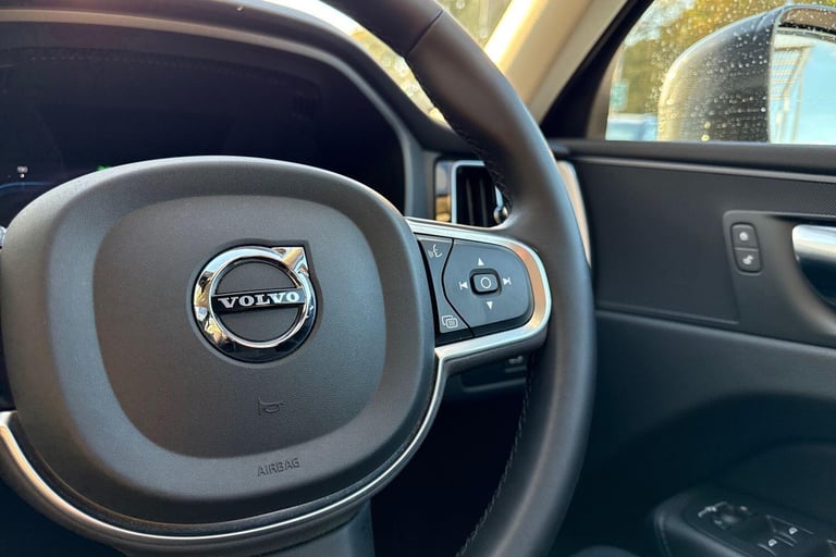 2022 Volvo XC60 2.0 B5 MHEV Core SUV 5dr Petrol Hybrid Auto AWD Euro 6 (s/s) (250 ps) ESTATE Petr...